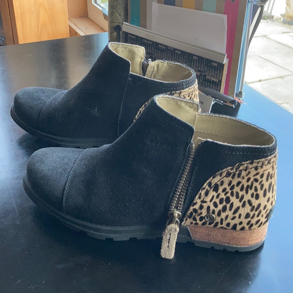 Sorel Major Low Premium Leopard Ankle Boots